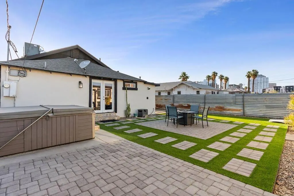 Hummingbird Harmony House With Bbq And Hot Tub In Downtown Phoenix 0*,  Stati Uniti
