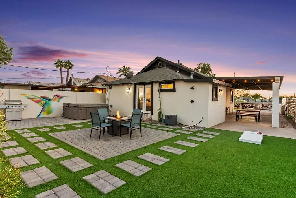 Hummingbird Harmony House With Bbq And Hot Tub In Downtown Phoenix 0*,
